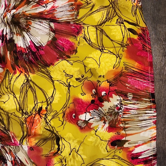 ❤️ NWOT! ST JOHN SILK FLORAL SLEEVELESS TOP, WATERCRESS MULTI, 10 - Picture 5 of 9